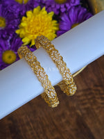 Load image into Gallery viewer, KIRTHANA - pair of bangles
