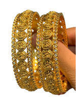 Load image into Gallery viewer, SWARNA - pair of bangles
