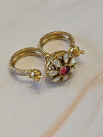 Load image into Gallery viewer, KEOSHA Dual Finger Ring (Ruby)
