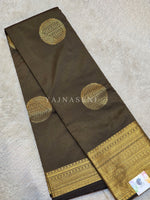 Load image into Gallery viewer, Henna Motif x Semi Soft Silk Gold Zari Saree - Dark Chocolate
