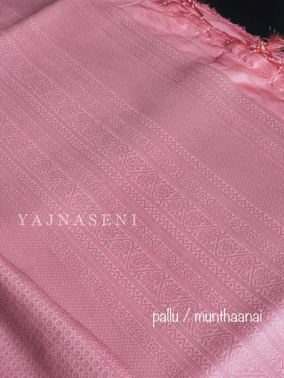 Kubera Pattu Saree - Pastel Pink x Pine Green