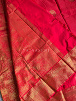 Load image into Gallery viewer, Vaira oosi x Motifs Saree - Red
