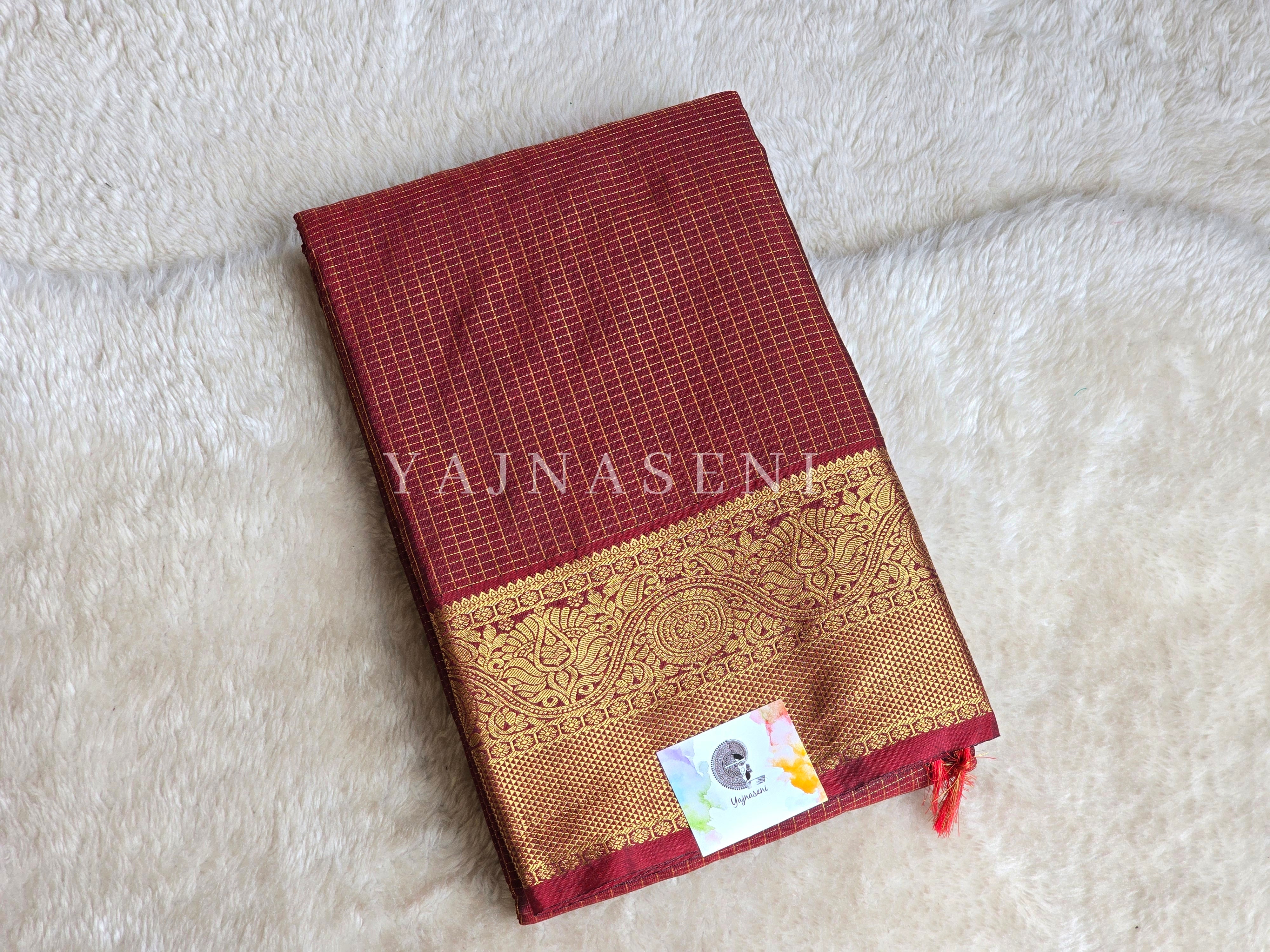 Vaira oosi x Checkered Saree - Deep Maroon