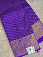 Load image into Gallery viewer, Vaira oosi x Checkered Saree - Violet Blue
