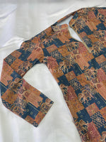 Load image into Gallery viewer, VARUN DHAWAN [XL/42] - Men Mid Length Kurta Top
