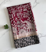 Load image into Gallery viewer, Maheshwari Blended Silk Cotton saree x Kalamkari : Red x Cream x Black border
