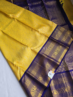 Load image into Gallery viewer, QUEENS HEIRLOOM - Pure Kanjivaram Silk Saree with Gold Zari
