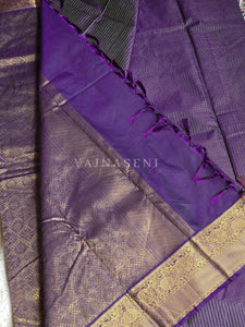 Vaira oosi x Checkered Saree - Aurora Borealis Purple