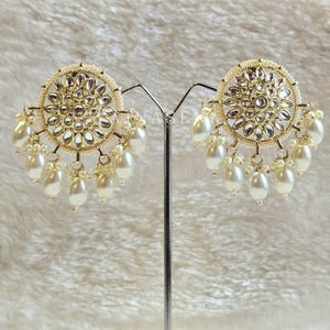 MADONNA studs (white)