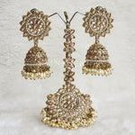 Load image into Gallery viewer, DHEERA earrings + tikka (Pearl)
