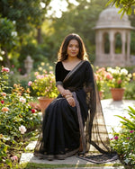 Load image into Gallery viewer, Tissue saree x Velvet Lace Border x Blouse - Black
