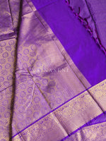 Load image into Gallery viewer, Vaira oosi x Checkered Saree - Violet
