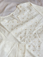 Load image into Gallery viewer, YAAZHINI [XL/42] - Straight Cut Kurti Top
