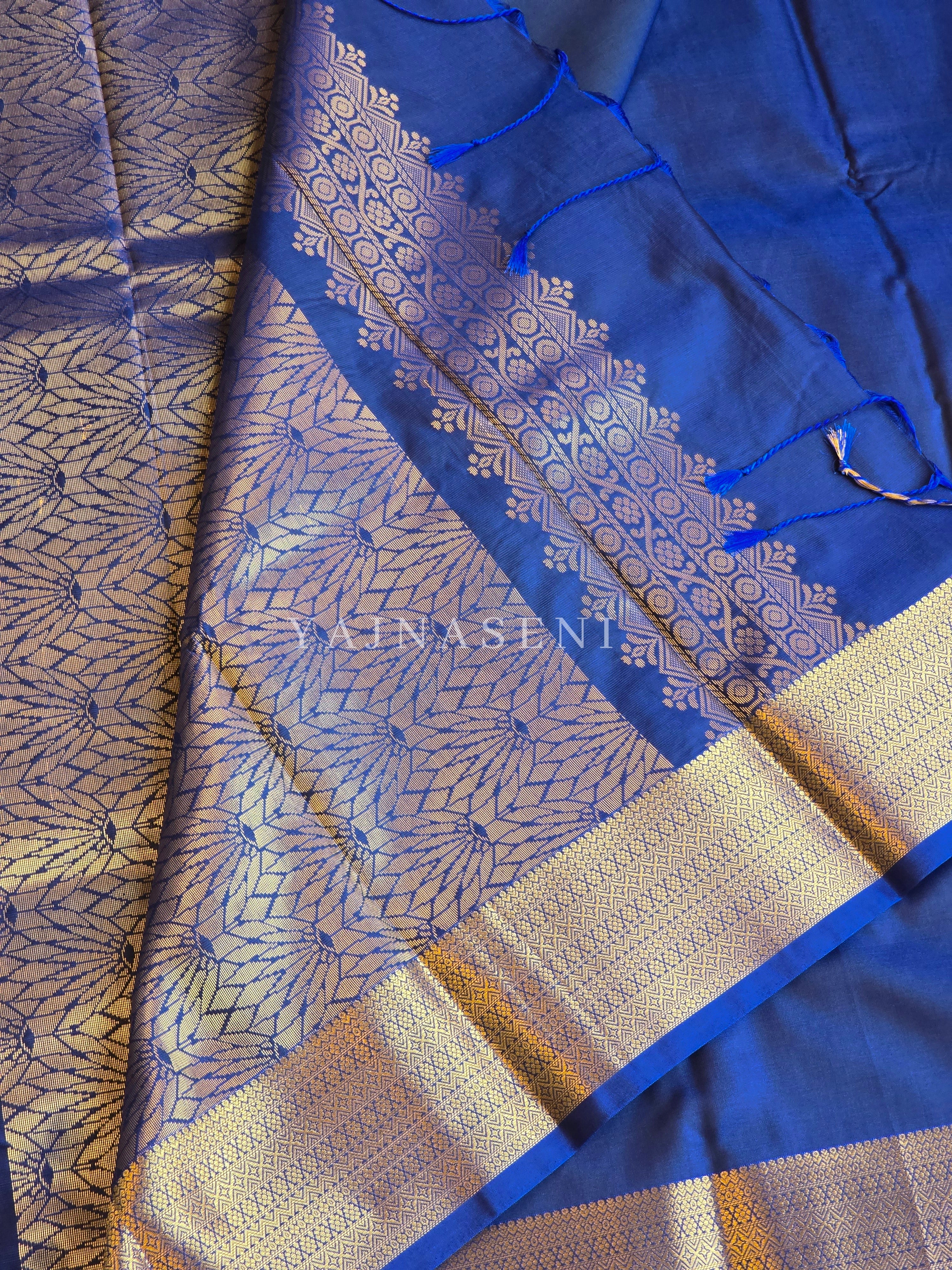 Minimalist Semi Silk Saree x Gold Zari - Navy Blue