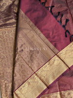 Load image into Gallery viewer, Vaira oosi x Checkered Saree - Wine
