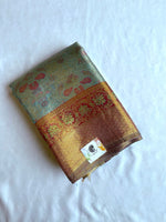 Load image into Gallery viewer, PETAL &amp; PARCHMENT - Pure Kanjivaram Silk Saree with Gold Zari
