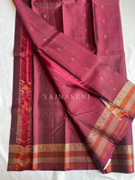 Load image into Gallery viewer, MANIKYRA - Pure Kanjivaram Silk Saree with Gold Zari
