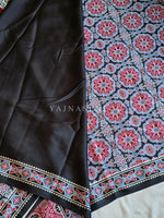 Load image into Gallery viewer, Printed Satin Saree : Abstract Vine
