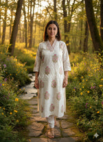 Load image into Gallery viewer, MAANASI [2XL/44] - Straight Cut Kurti Top
