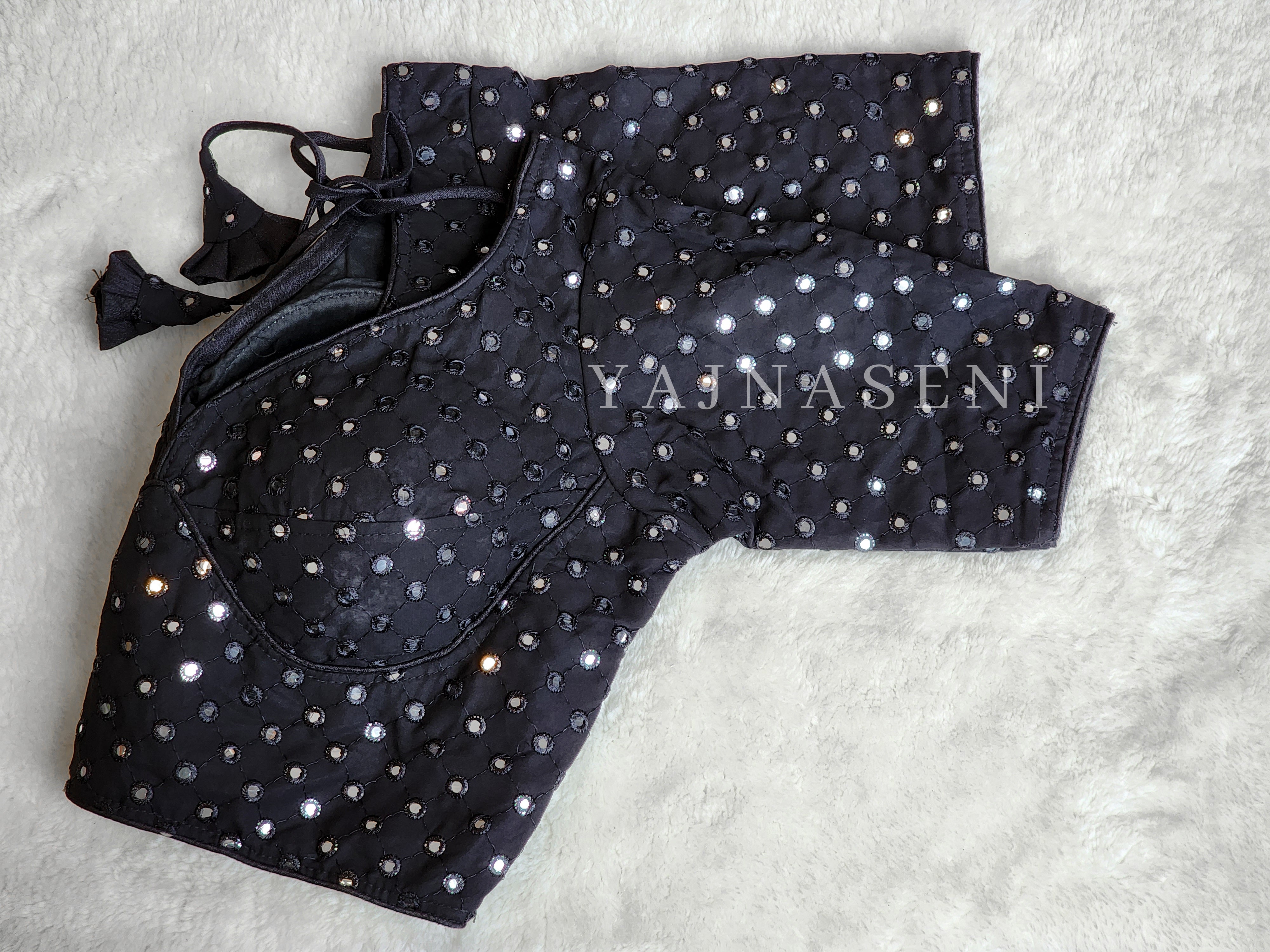 Black : Readymade blouse [VARSHA]