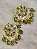 Load image into Gallery viewer, MADONNA studs (olive)
