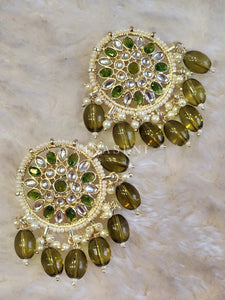 MADONNA studs (olive)
