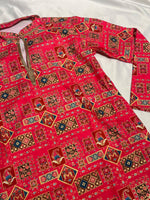 Load image into Gallery viewer, VJS [L/40] - Men Mid Length Kurta Top
