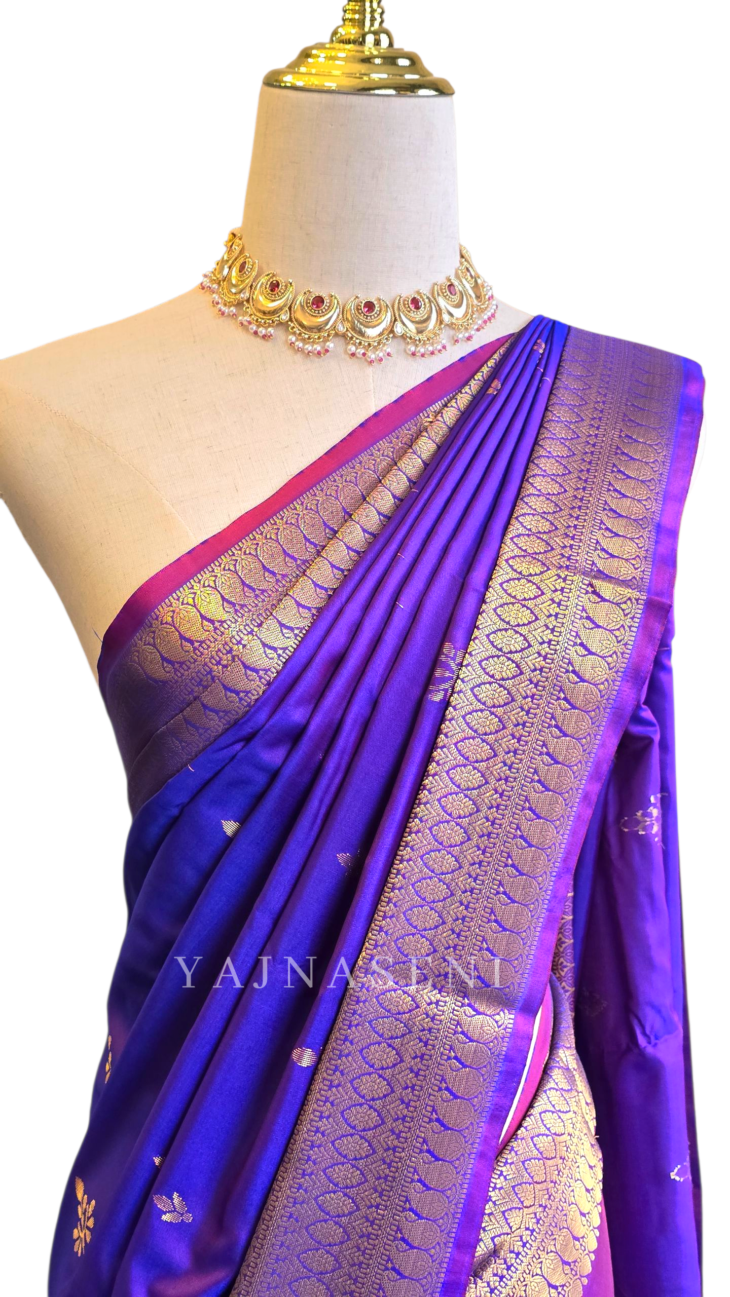 Dainty Motifs x Semi Soft Silk Saree - Purple Garnet