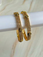 Load image into Gallery viewer, VAIRALAKSHMI - pair of bangles
