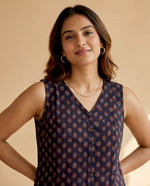 Load image into Gallery viewer, AAMIYA [L/40] - Short Kurti Top (Black)

