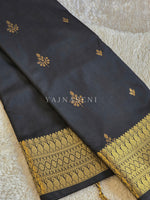 Load image into Gallery viewer, Dainty Motifs x Semi Soft Silk Saree - Black
