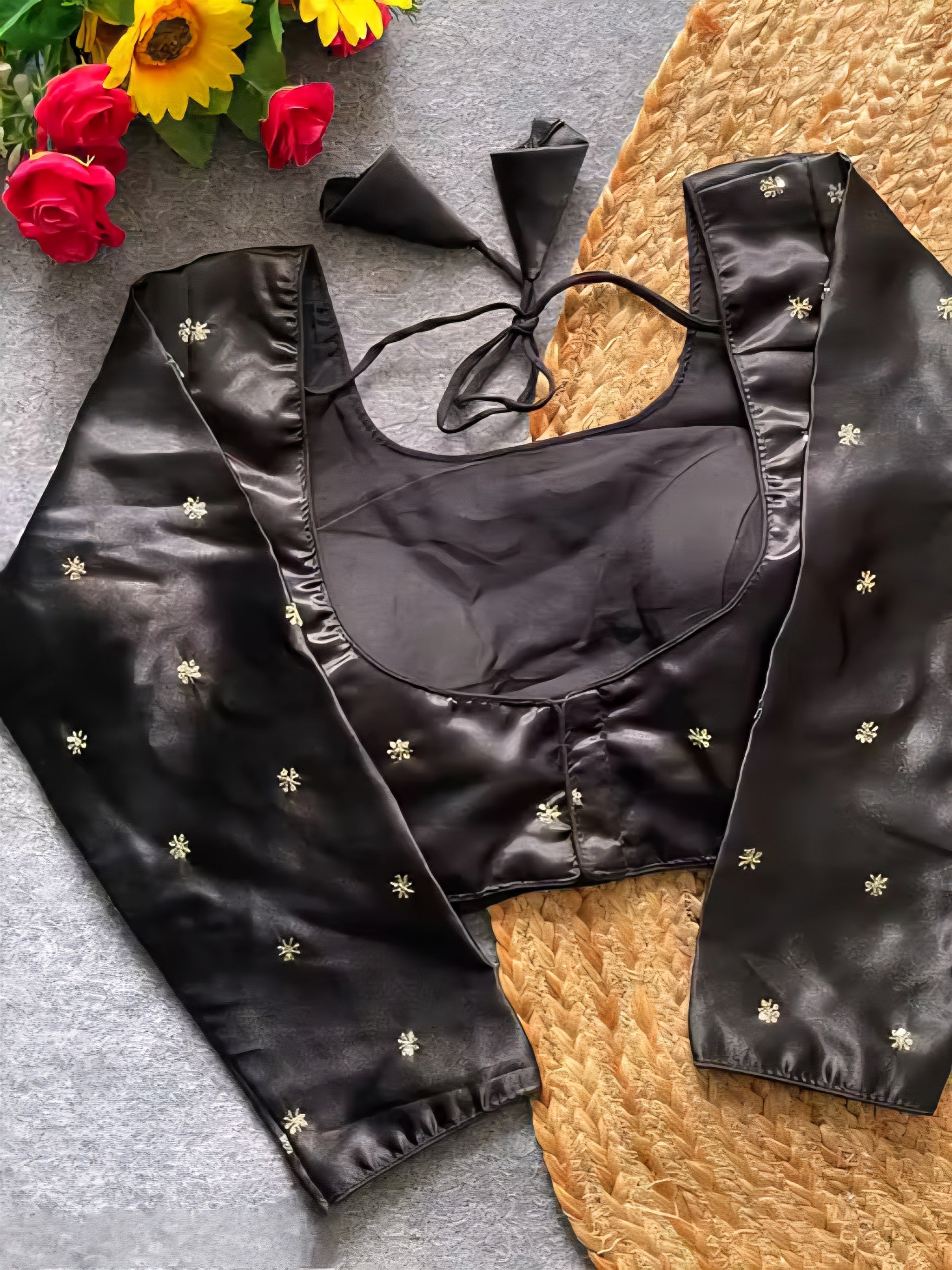 Black : Readymade blouse [REHA]