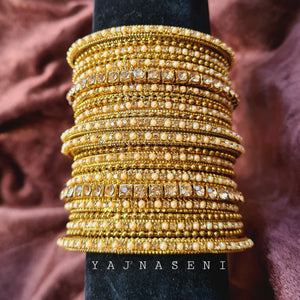 KANAKA bangles set