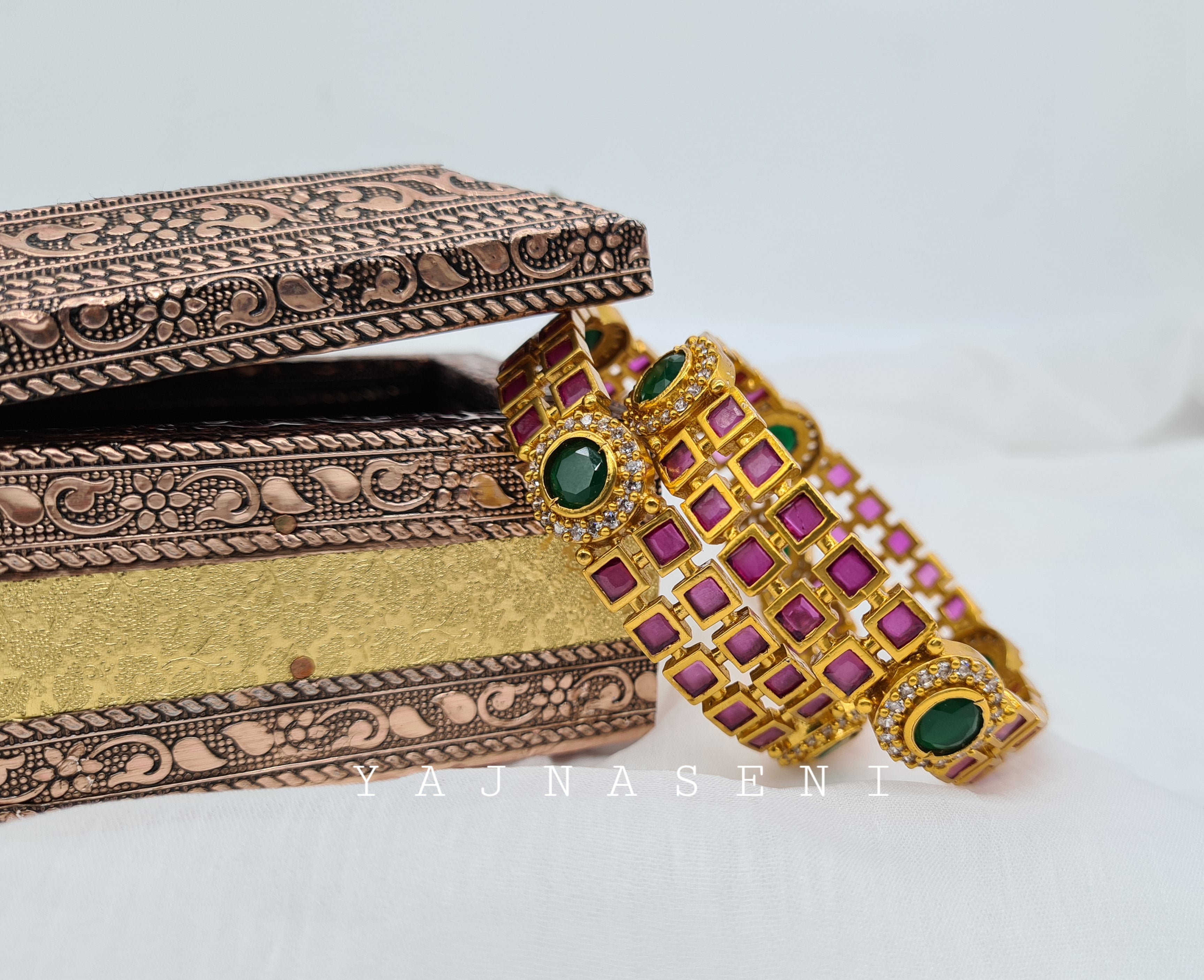 DHRUVIKA - pair of kada