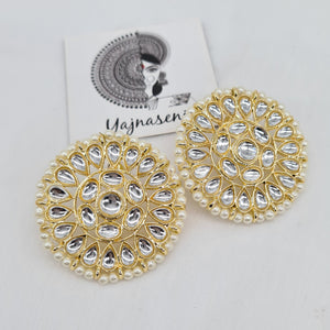 LEILA studs
