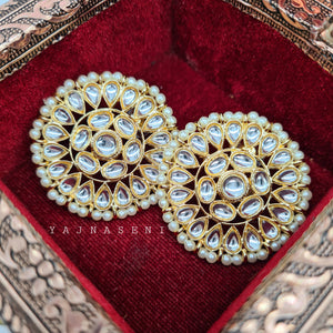 LEILA studs