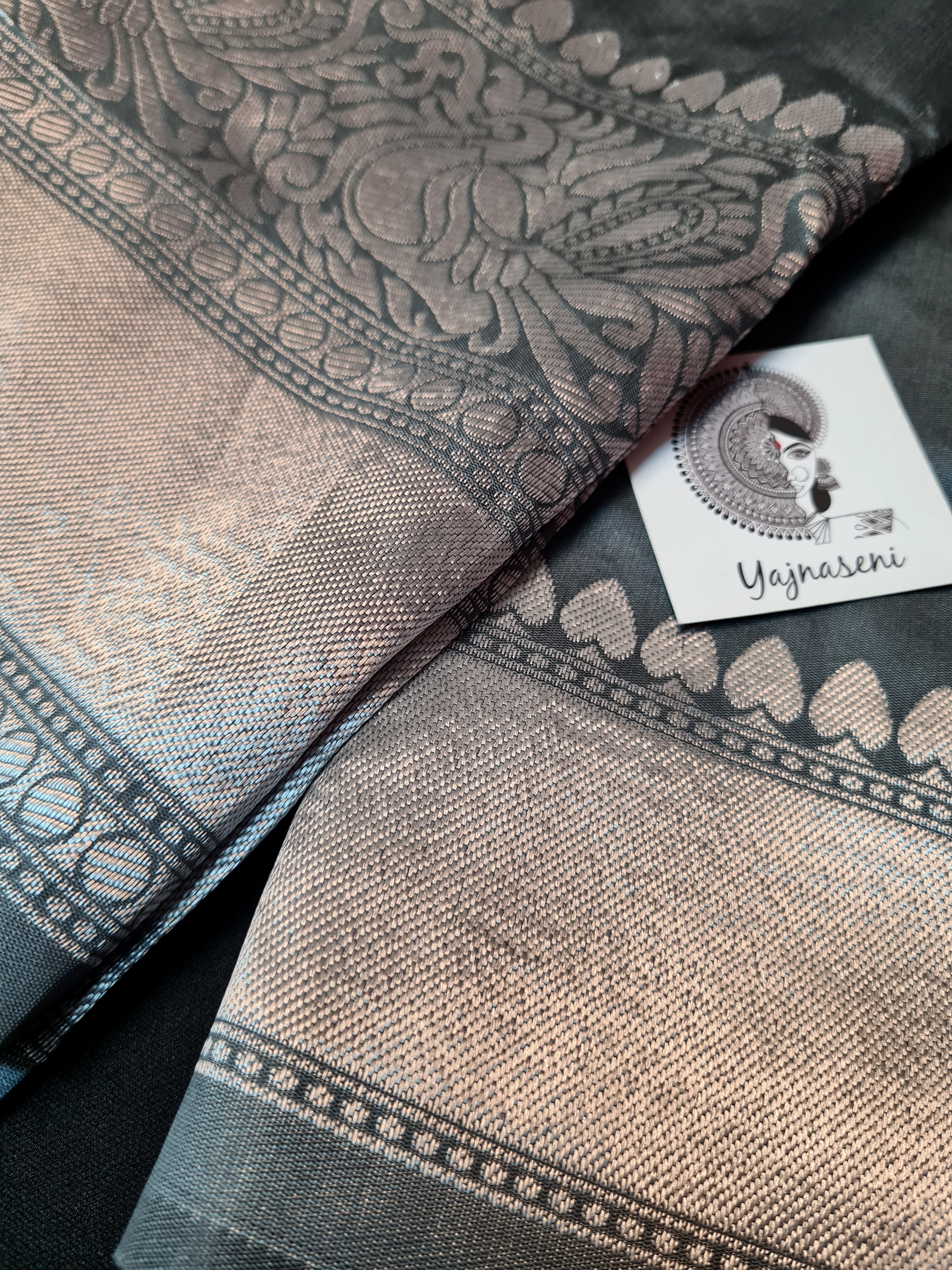Lichi Silk Saree - Grey