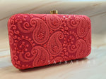 Load image into Gallery viewer, Clutch - CHIKANKARI
