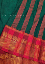 Load image into Gallery viewer, Ikkal Cotton / Narayanpet Cotton Saree - Green
