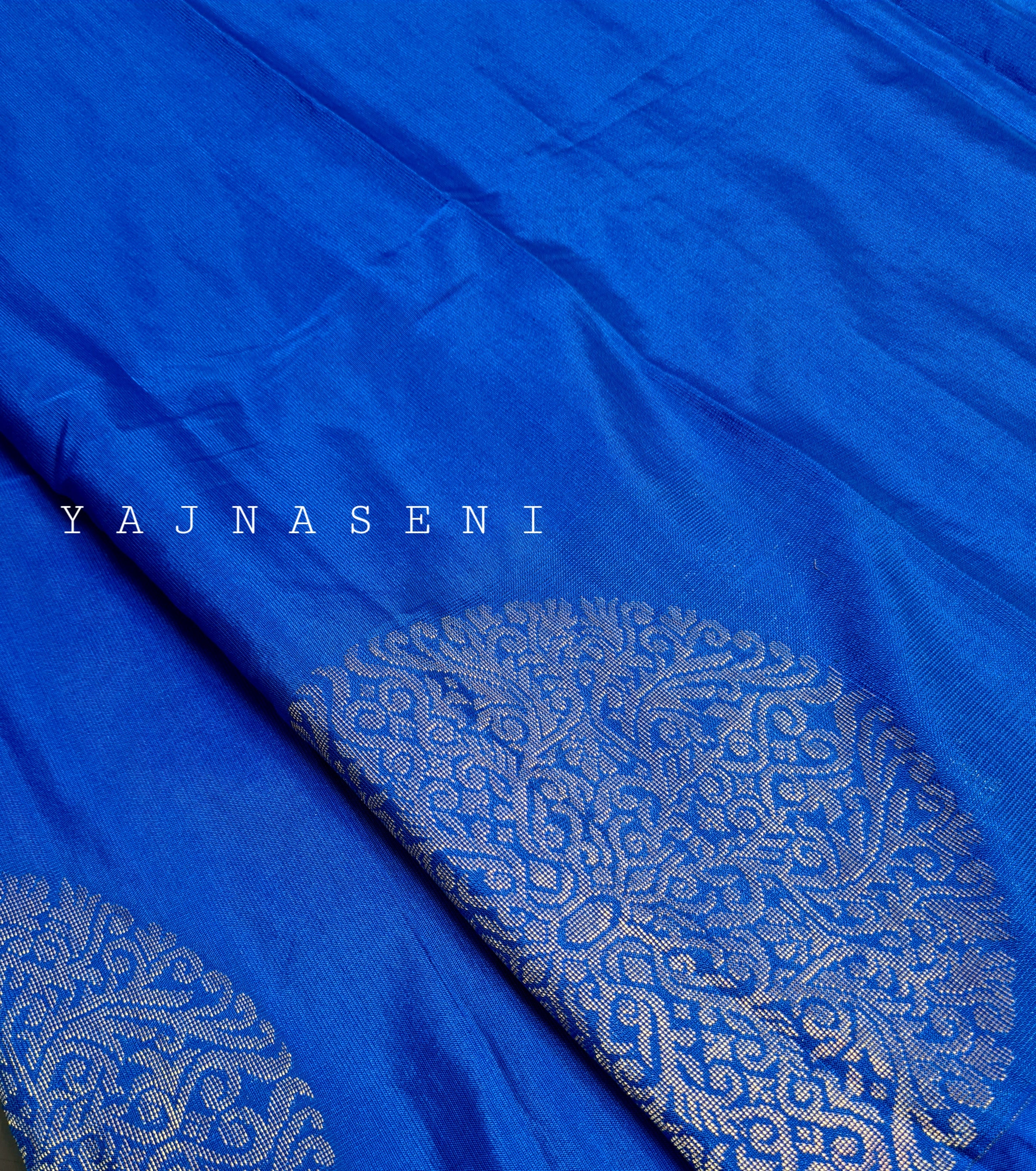 Soft Silk Borderless Mandala Saree - Blue
