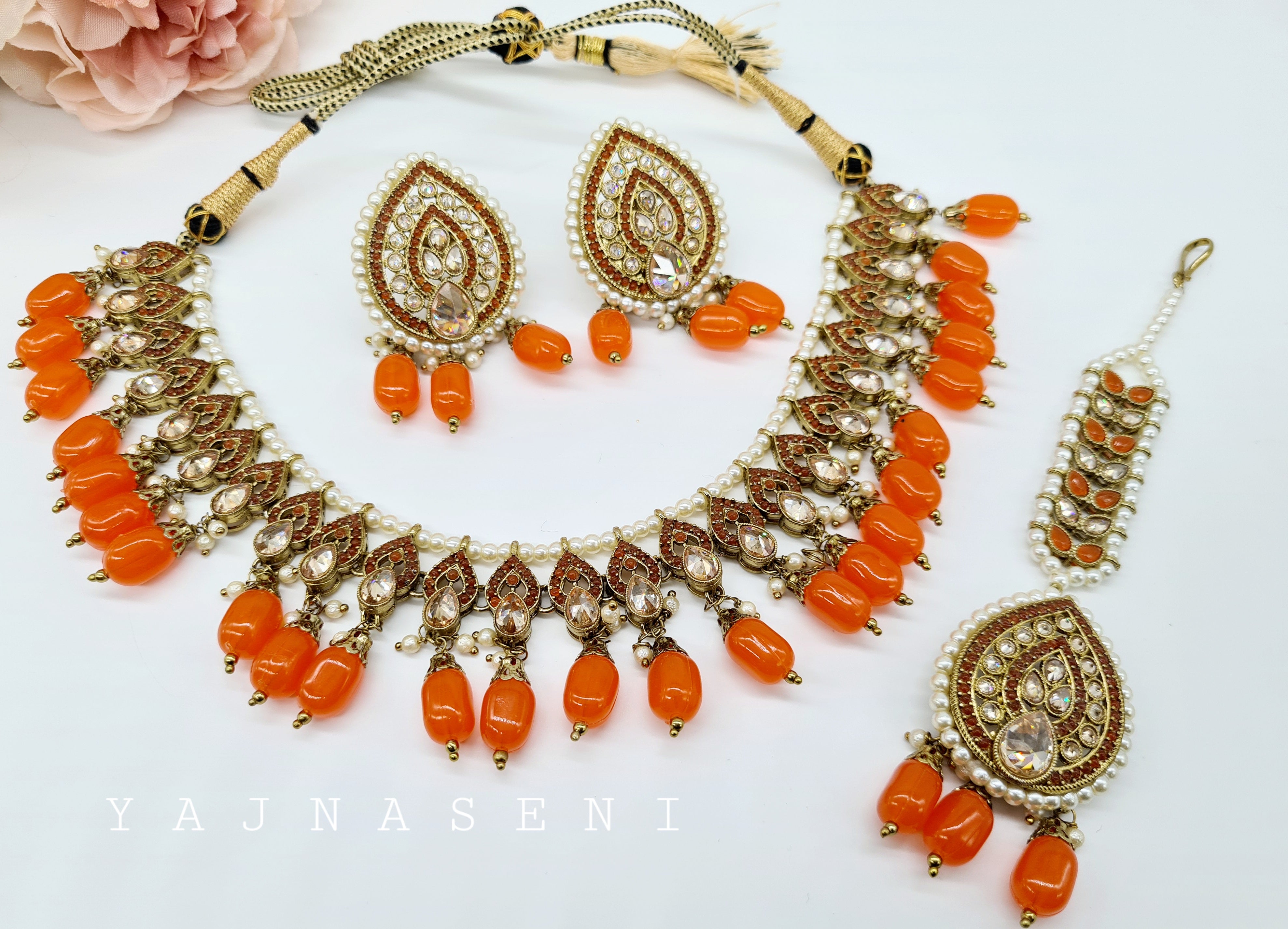 ZEENAT (gold)