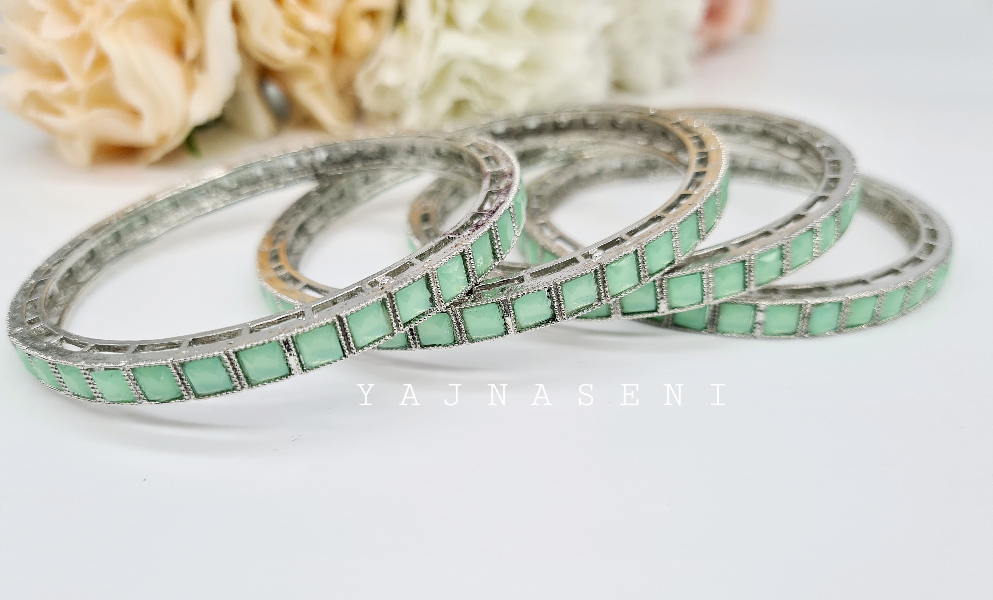 PACHI - set of 4 bangles (mint)