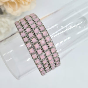 PACHI - set of 4 bangles (pink)