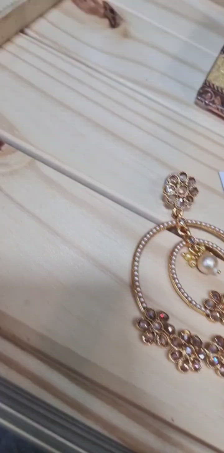 FLORA danglers