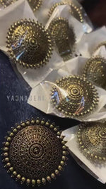 Load and play video in Gallery viewer, Mandala Ring - Oxidised Gold

