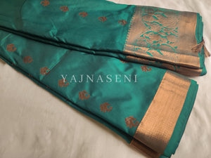 Kanchi semi soft silk x Copper zari saree - Green