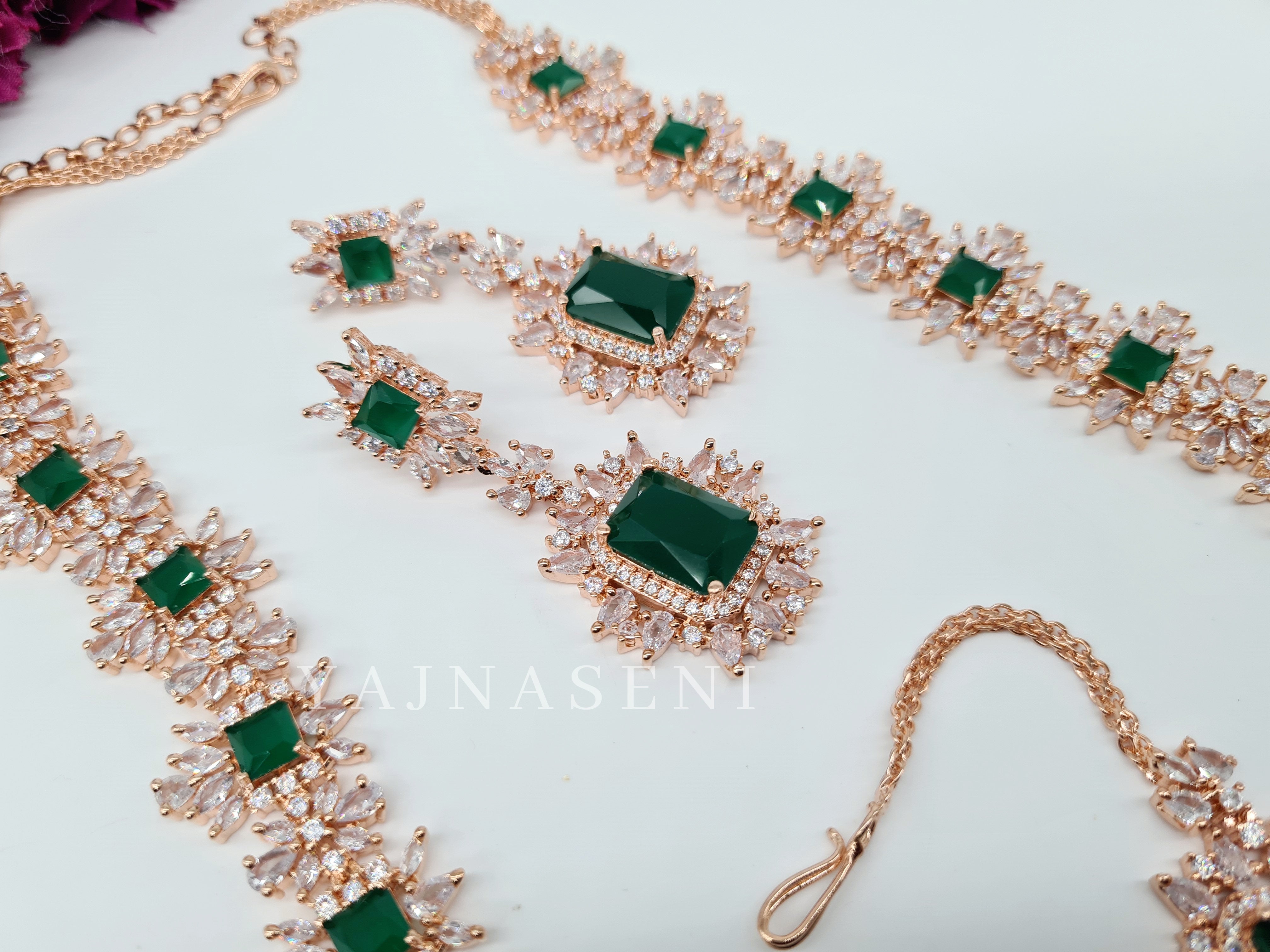 DIANA (necklace) - rosegold x emerald