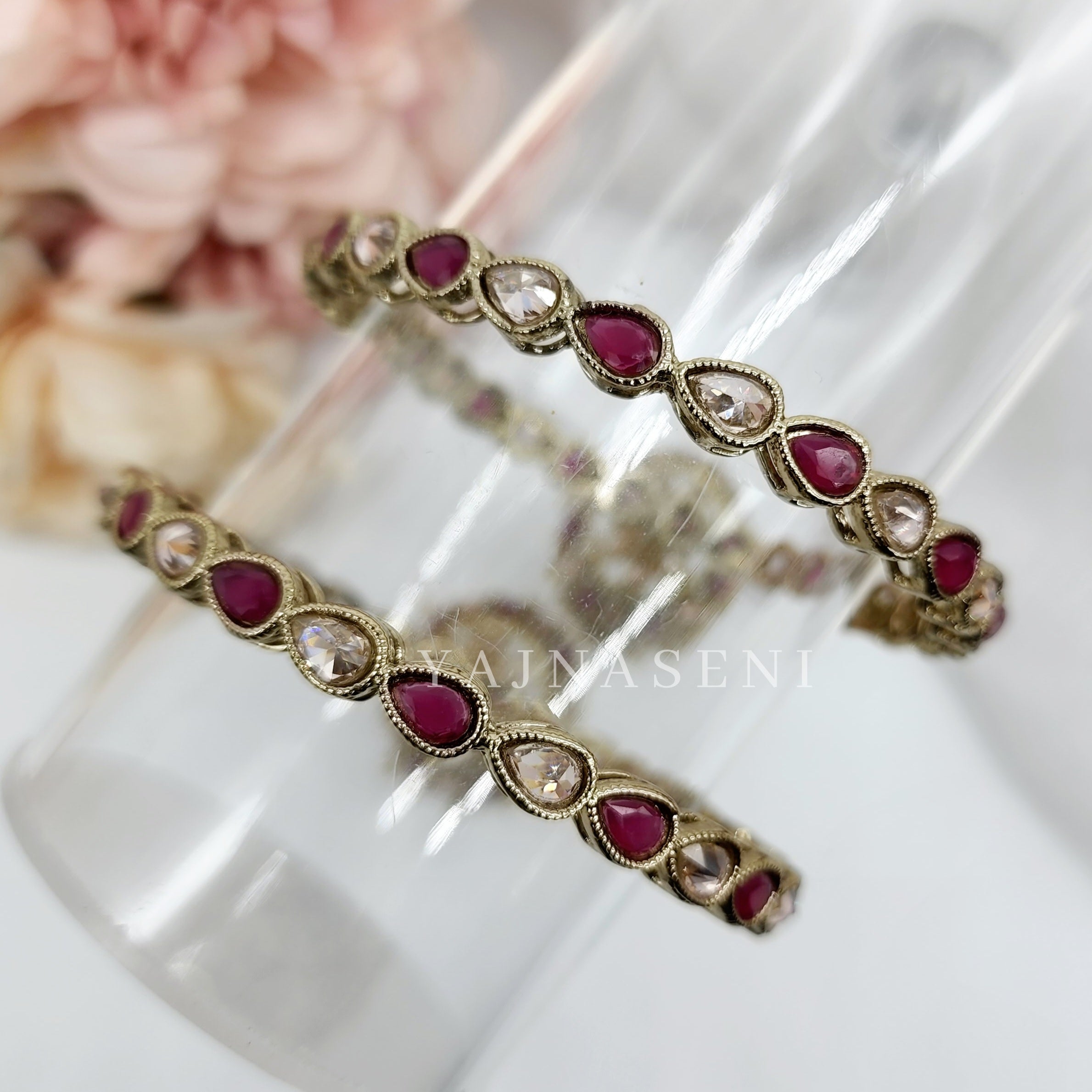 DIYA - pair of jimikki bangles (rani)