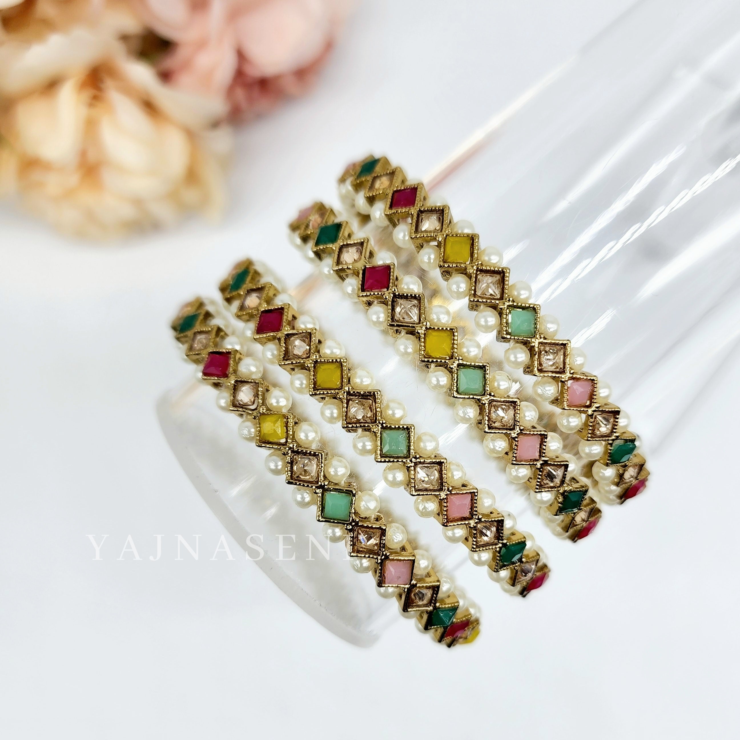 VARNA - set of 4 bangles