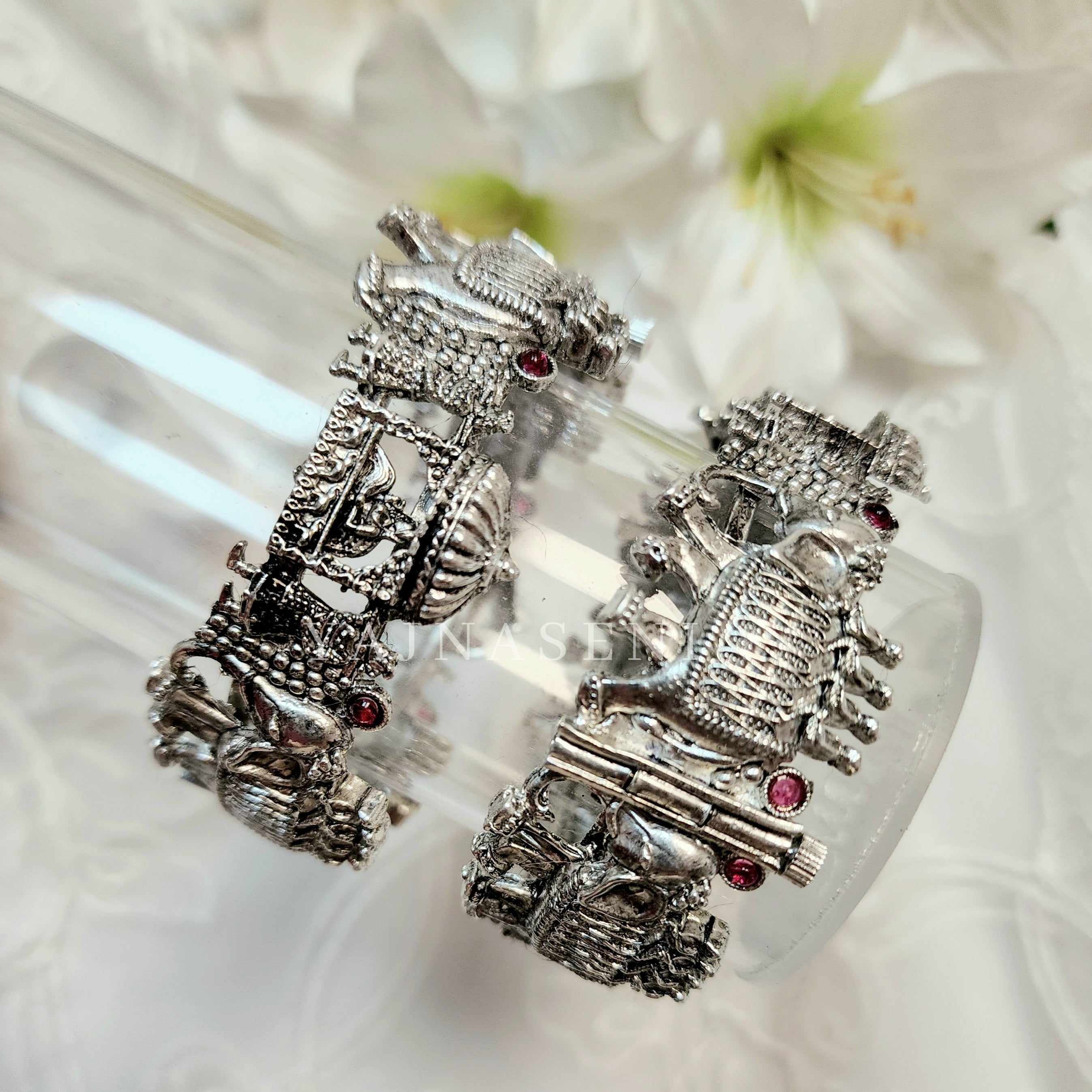 PADMAVATI - pair of kada, screw type (silver)